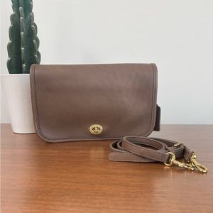 Vintage Coach Taupe Pocket 9755